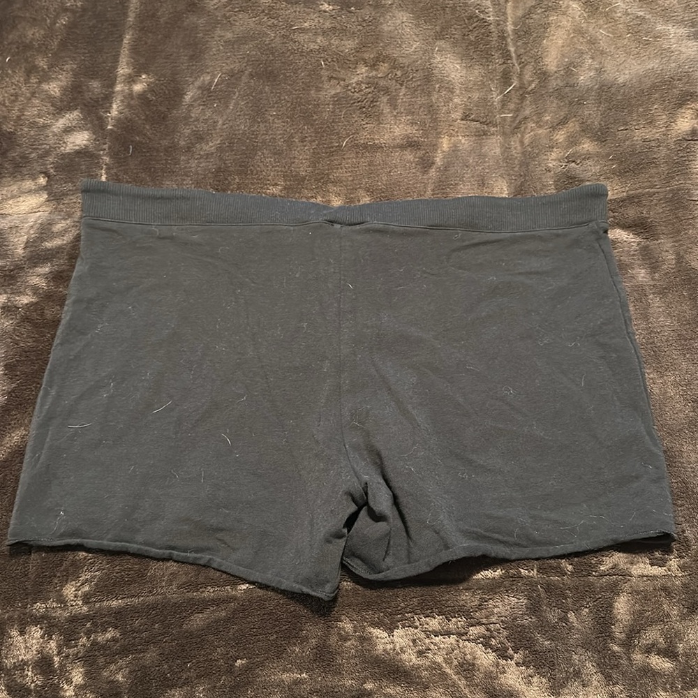 Skims Cotton Jersey Short in the Limited Edition Color SOOT - Picture 4 of 8